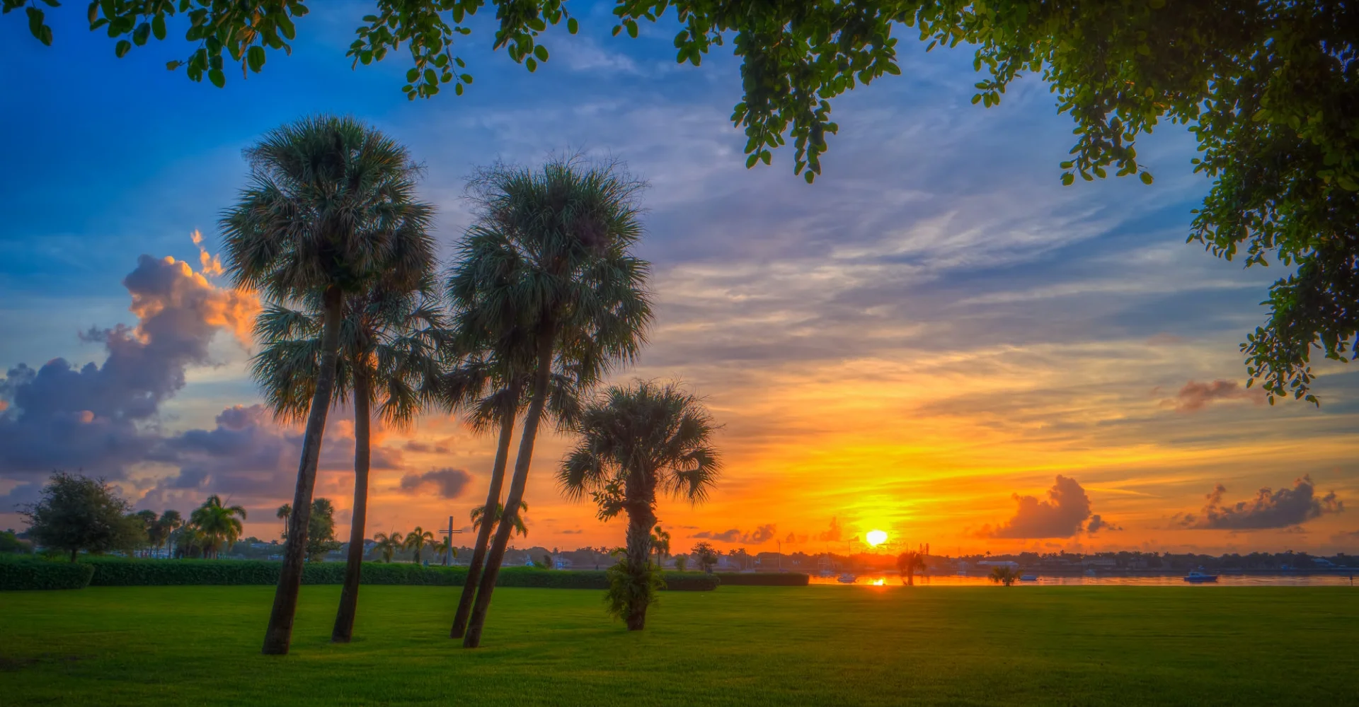 florida sunset on the water